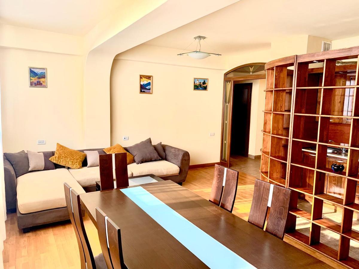 Apartment Amiryan Yerevan Exterior photo
